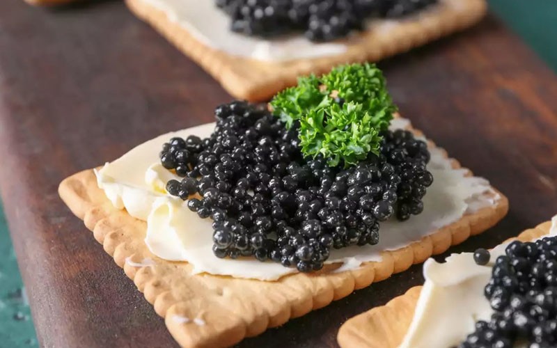 Trứng cá tầm muối có giá siêu đắt đỏ