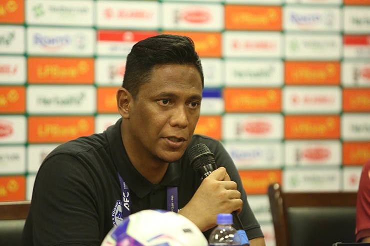 Họp báo U23 Việt Nam đấu U23 Singapore: HLV Kim Sang Sik tự hào về chiến thắng - 4