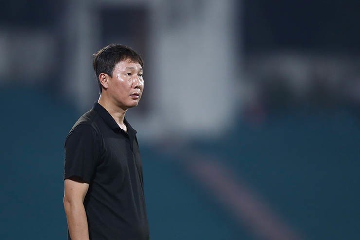 Trực tiếp bóng đá U23 Việt Nam - U23 Singapore: Đội khách chỉ còn 10 người, chấp nhận thất bại (Hết giờ) - 11