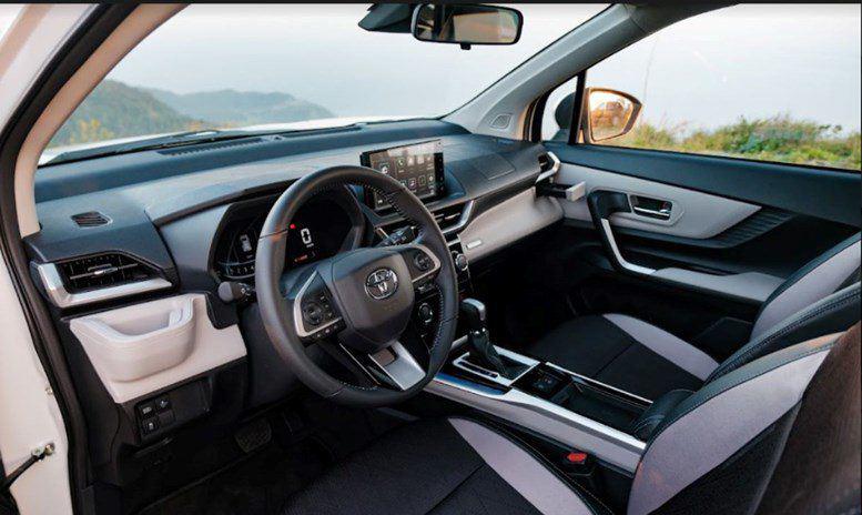 Chọn MPV 7 chỗ xanh: Veloz Cross, Stargazer Hay XL7 Hybrid? - 11