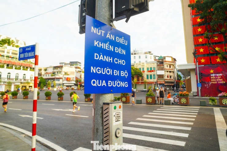 Ngỡ ngàng trước diện mạo mới của Quảng trường Đông Kinh Nghĩa Thục - 10