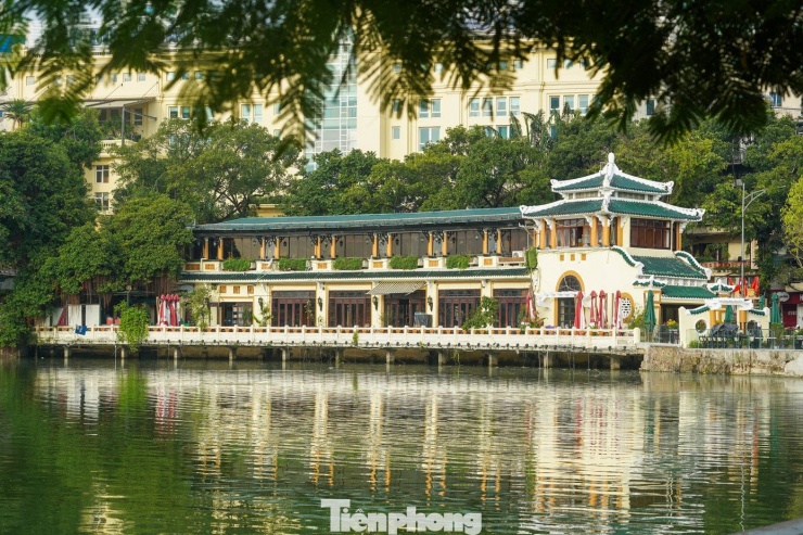Ngỡ ngàng trước diện mạo mới của Quảng trường Đông Kinh Nghĩa Thục - 12