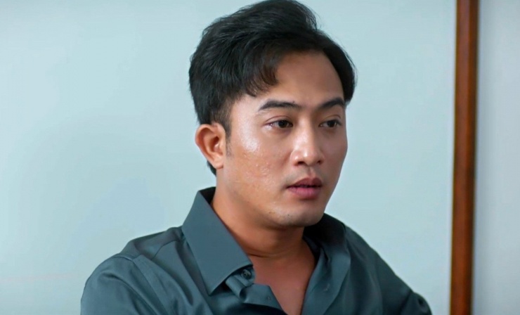 Doãn Quốc Đam bị chê tạo hình chưa phù hợp với vai giám đốc.