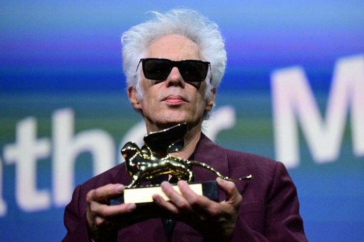 Đạo diễn Jim Jarmusch nhận giải Sư tử Vàng. Ảnh: Getty Images.
