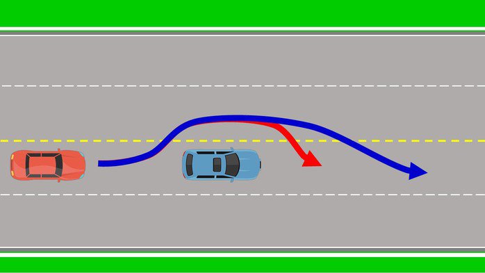 Khi vượt, các xe phải vượt bên trái.