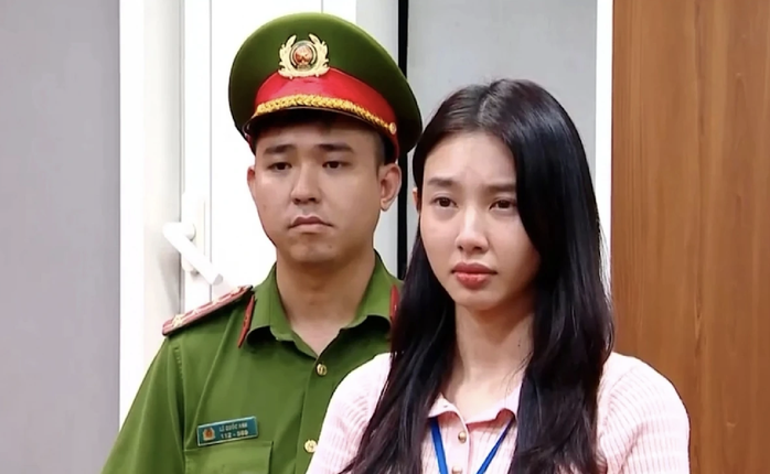 Hoa hậu Thùy Tiên khi bị khởi tố. Ảnh: Bộ Công an