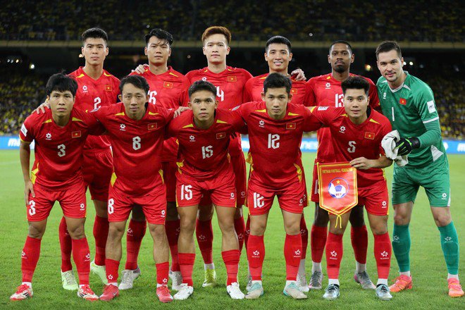 Tuyển Việt Nam có thể mất vị trí thứ nhì Đông Nam Á trên bảng xếp hạng FIFA vào tay Indonesia trong tháng 10 tới