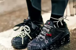 Cập nhật những mẫu giày thể thao ấn tượng, táo bạo nhất từ Tuần lễ Thời trang