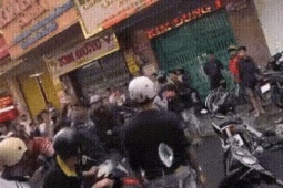 Tin tức trong ngày - Xôn xao clip dài 8 giây nghi đánh nhau vì giành đồ cúng "cô hồn"