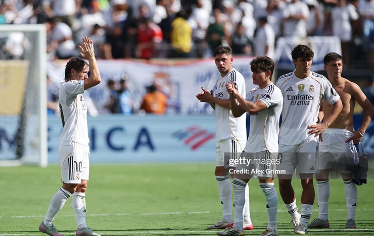 Luka Modrić khép lại hành trình 13 năm huy hoàng trong màu áo Real Madrid