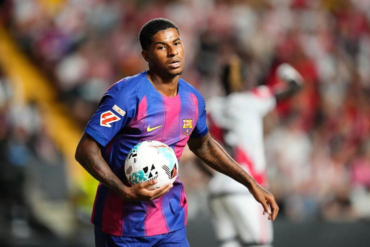 Tình hình của Rashford ở Barca cũng vô cùng bi đát