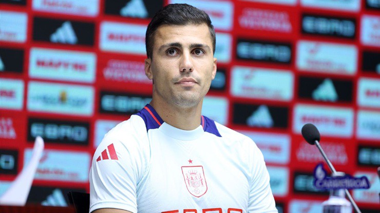 Rodri có thể trở lại đội hình xuất phát của Tây Ban Nha trong trận đấu với Thổ Nhĩ Kỳ ở vòng loại World Cup 2026