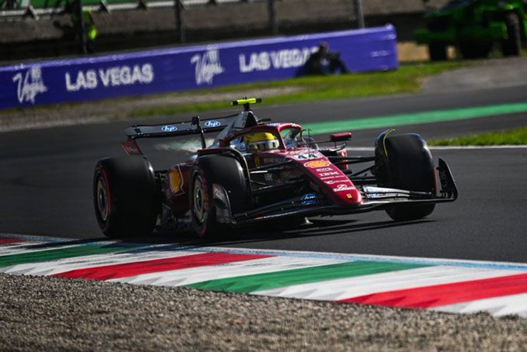 Ferrari hụt hơi trong những phút cuối