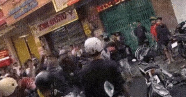 Xôn xao clip dài 8 giây nghi đánh nhau vì giành...