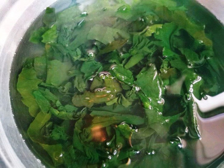 Loại rau giàu canxi, tốt cho người già và trẻ nhỏ cần phát triển chiều cao, chế biến được nhiều món ngon - 3