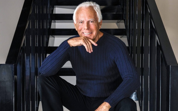 Giorgio Armani không công khai xu hướng tính dục, nhưng thừa nhận qua lại cả với phụ nữ và đàn ông.