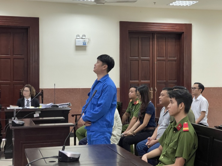 Vụ cháy quán karaoke An Phú: Nhiều bị cáo được giảm án, có người trả tự do tại tòa - 1