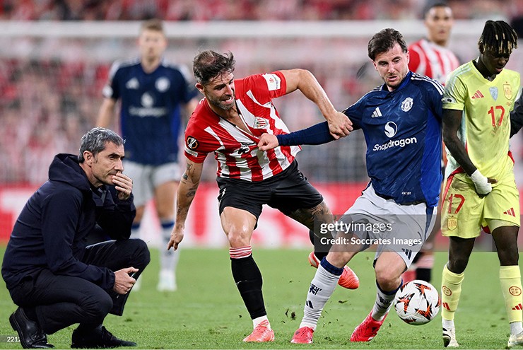 Hậu vệ Bilbao bị cấm thi đấu 10 tháng sau trận gặp MU, lý do vì sao?