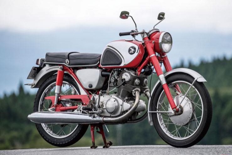 Vì sao huyền thoại Honda Dream từng là “cơn ác mộng”?