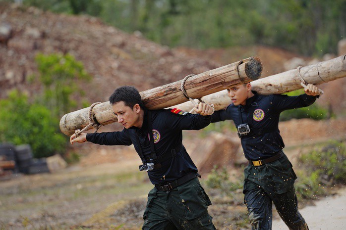 Dàn sao tơi tả trong "Chiến sĩ quả cảm"
