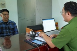 An ninh - Xã hội - Bắt nhanh đối tượng cướp giật dây chuyền của chủ tiệm tạp hoá