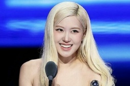 Giải trí - Rosé, Lisa thắng áp đảo ở VMAs