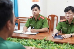 An ninh - Xã hội - Công an TP HCM bắt khẩn cấp Youtuber Phương Áo Vàng