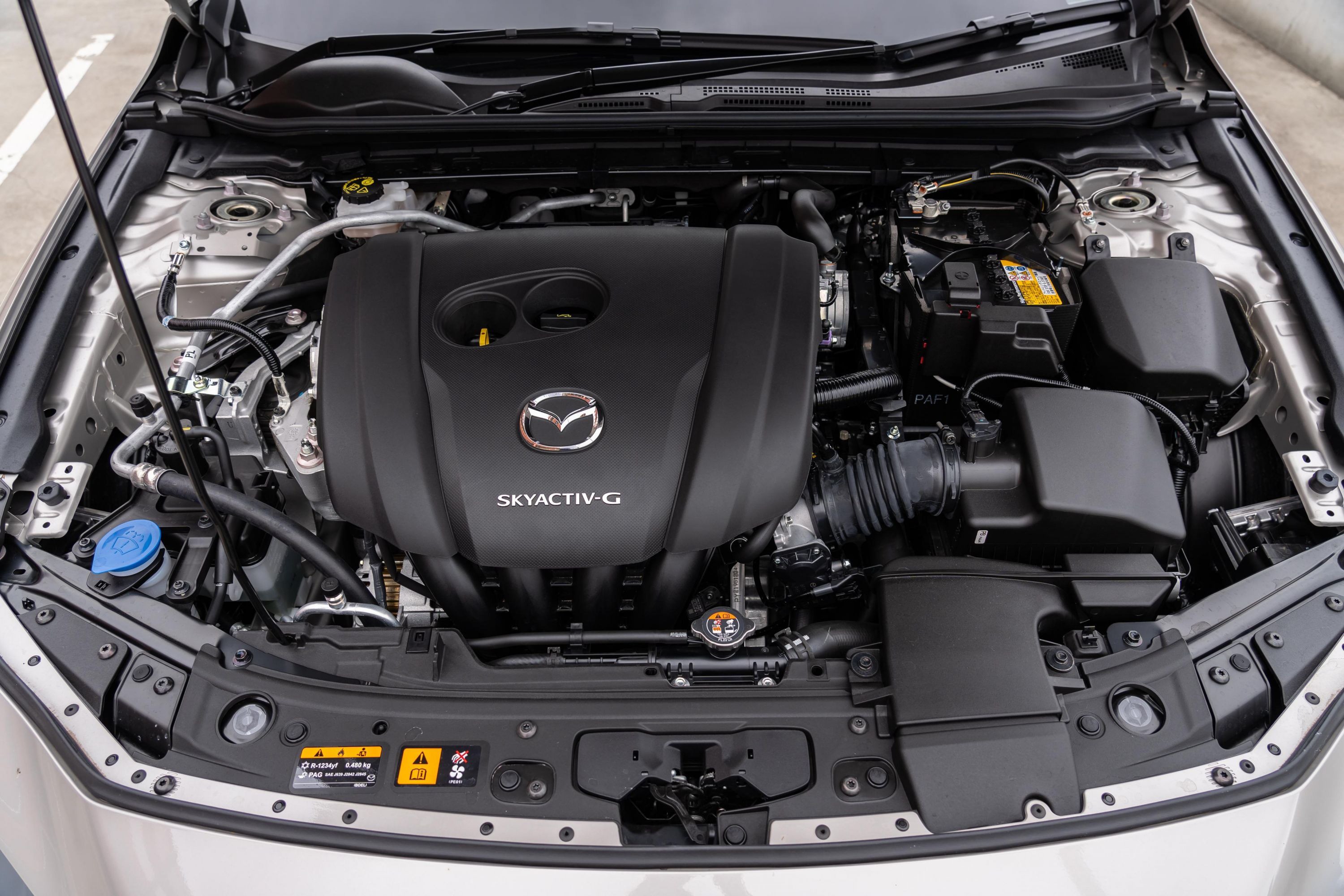 So sánh Mazda 3 và Toyota Vios: Sedan nào phù hợp trong tầm giá 600 triệu đồng? - 11