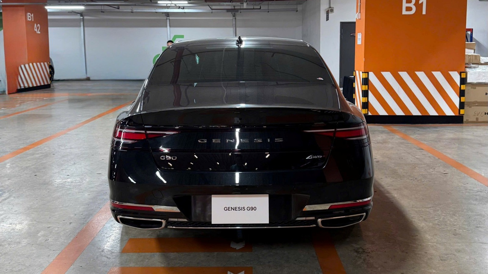 Xe sang Genesis G90 mới tinh rao bán cao hơn Mercedes-Benz S-Class - 3