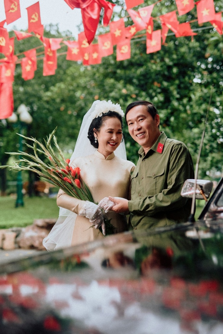 Vợ chồng NSND Lan Hương kỷ niệm 40 năm gắn bó - 1