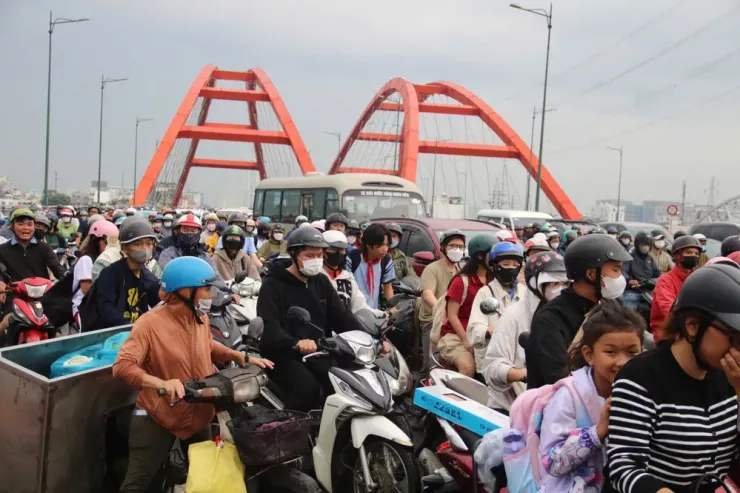 Ùn ứ nghiêm trọng giờ cao điểm.