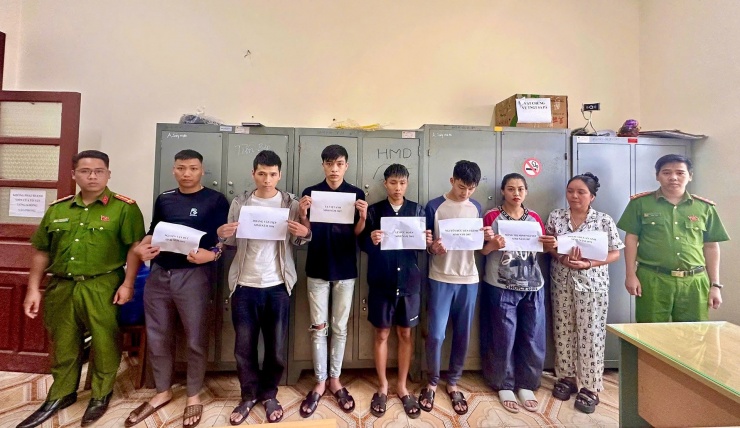 7 đối tượng gây rối trật tự công cộng đã bị tạm giữ hình sự. Ảnh: CACC