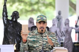 Venezuela tăng quân tới vùng ven biển trước sức ép từ Mỹ