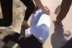 Giáo dục - du học - Nữ sinh lớp 10 bị nhóm bạn đánh hội đồng sau lễ khai giảng