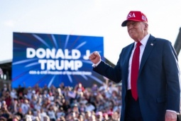 Thế giới - Tòa án Tối cao Mỹ ủng hộ chính sách truy quét nhập cư của ông Trump