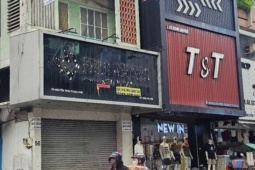 Thị trường - Tiêu dùng - Giữa làn sóng cửa hàng thời trang dẹp tiệm, nhiều shop online vẫn "hốt bạc"