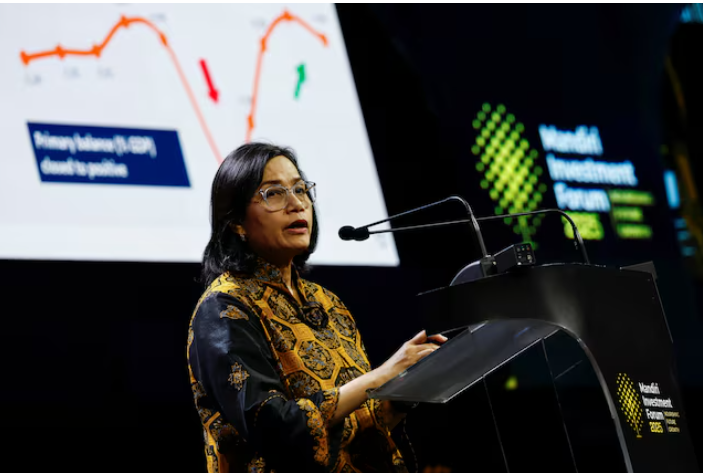 Bộ trưởng Tài chính Indonesia Sri Mulyani Indrawati có bài phát biểu trong Diễn đàn Đầu tư Mandiri ở Jakarta, Indonesia, ngày 11/2/2025.