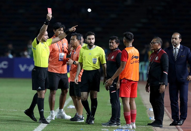 Indonesia nổi tiếng với lối chơi đá rắn đã trở thành thương hiệu