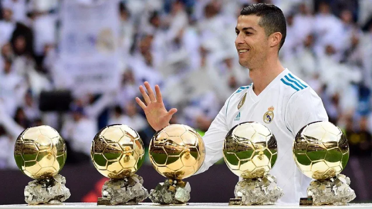 Ronaldo trải qua tuổi thơ không dễ dàng, và đó là động lực giúp anh trở thành siêu sao hàng đầu thể thao