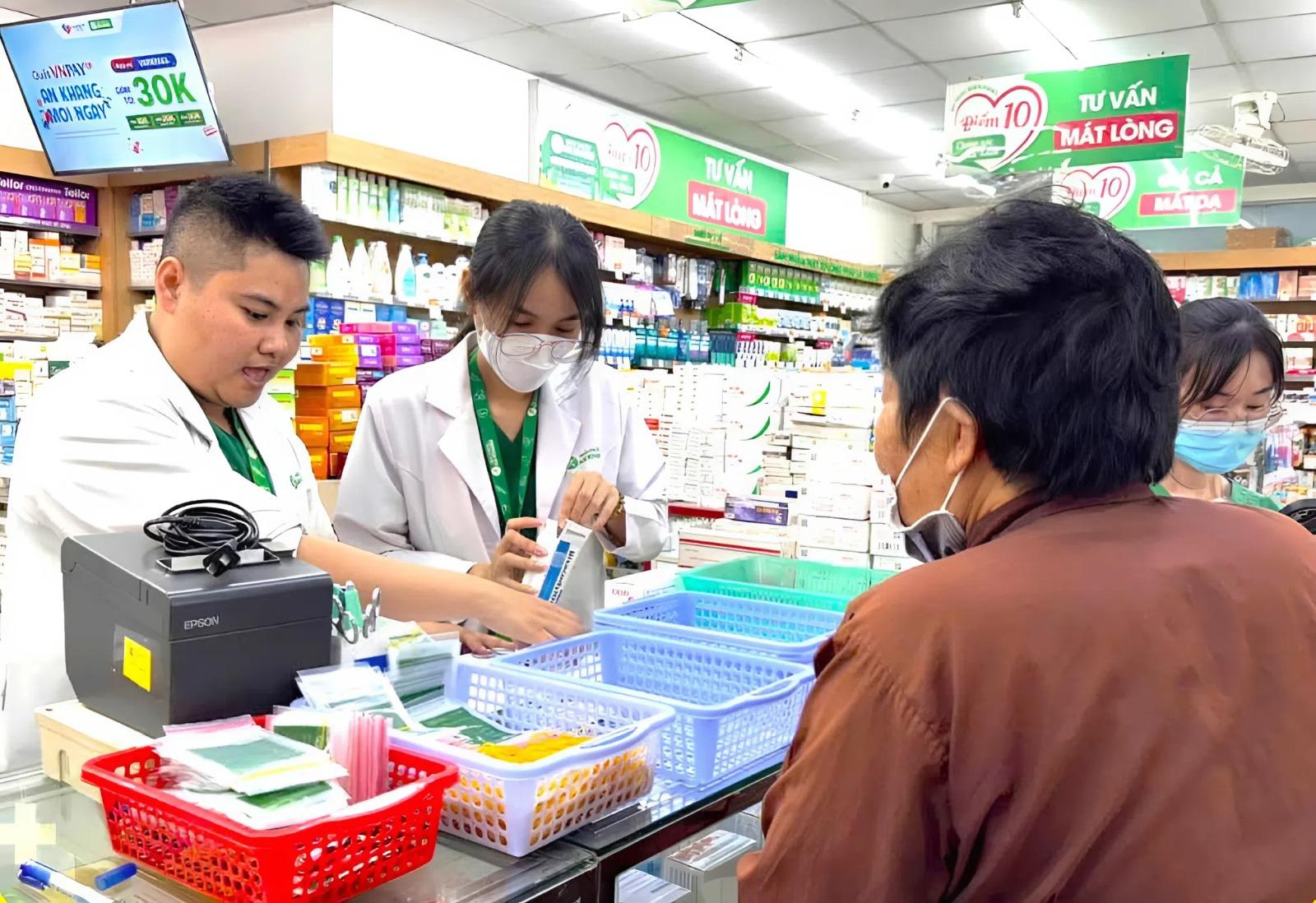 Tại An Khang, mỗi dược sĩ đều được cập nhật kiến thức liên tục để theo kịp nhịp chuyển mình của nền y học hiện đại