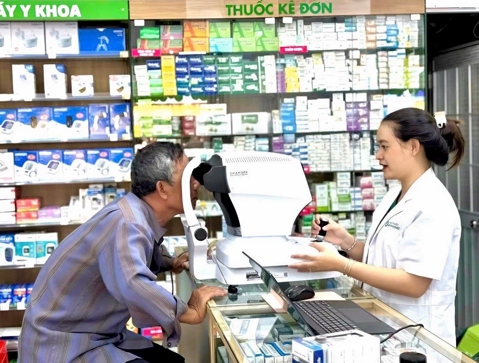 Dược sĩ An Khang vốn đã được đào tạo bài bản, có chuyên môn vững vàng, nay lại được nâng cấp nhờ được cập nhật những thông tin y khoa mới nhất