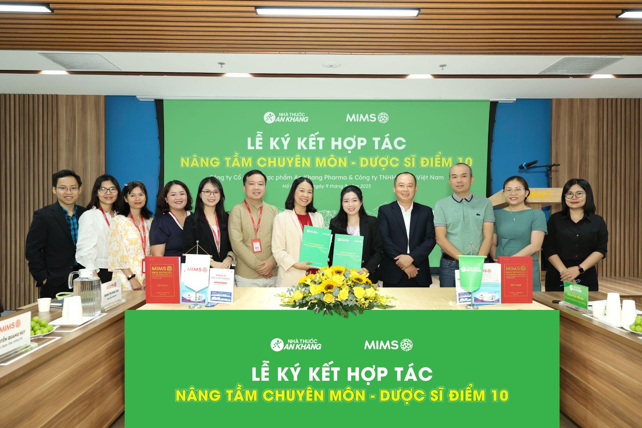 Khoảnh khắc đánh dấu cam kết chung vì một thế hệ dược sĩ vững chuyên môn, tận tâm với người bệnh