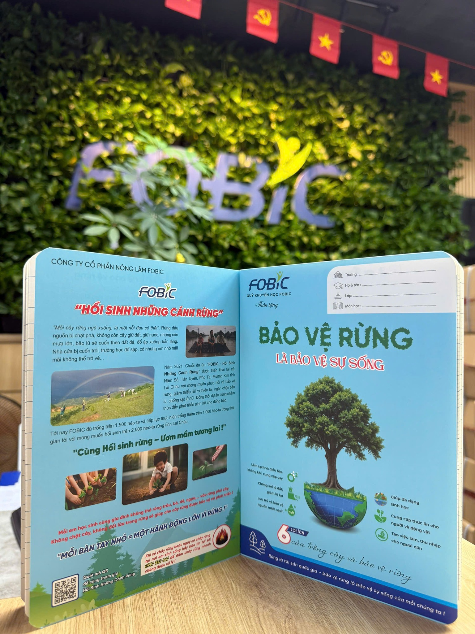 Quỹ khuyến học FOBIC trao 22.315 cuốn vở: Chắp cánh ước mơ cho học sinh vùng cao - 3