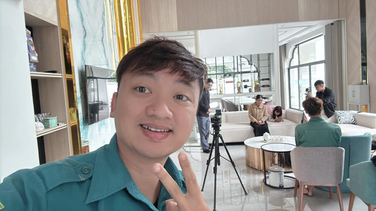 Chân dung "ông trùm" Hoàng Văn Đức đứng sau "đế chế" giải trí SVM.