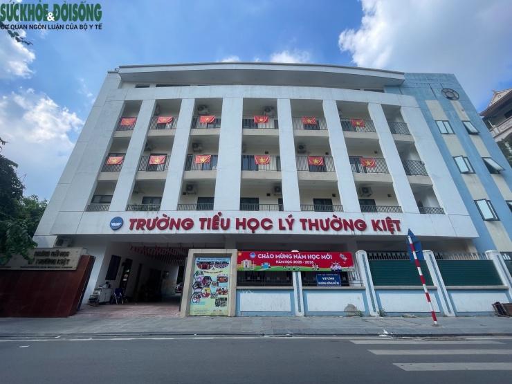 Trường Tiểu học Lý Thường Kiệt (phường Văn Miếu - Quốc Tử Giám, Hà Nội).