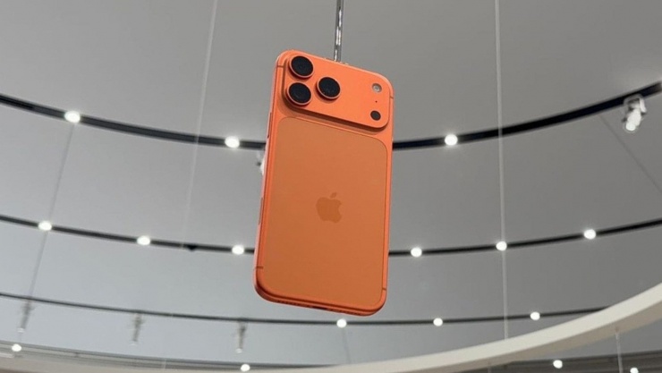 Dân tình bàn tán về màu sắc iPhone 17: Dòng Pro bị ví như 