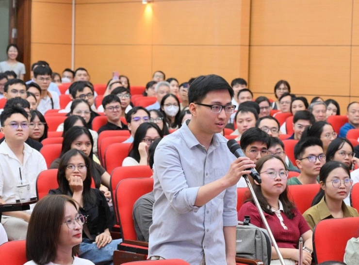 Thủ khoa của kỳ thi bác sĩ nội trú tại trường Đại học Y Hà Nội là Vũ Ngọc Duy với 25,09/30. Ngọc Duy là cựu học sinh THPT chuyên Vĩnh Phúc và anh chọn chuyên ngành Sản phụ khoa. - Ảnh: Đại học Y Hà Nội