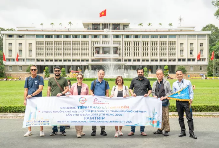 Đoàn khách quốc tế đến TP.HCM trong khuôn khổ hội chợ Du lịch quốc tế. Ảnh: TT.