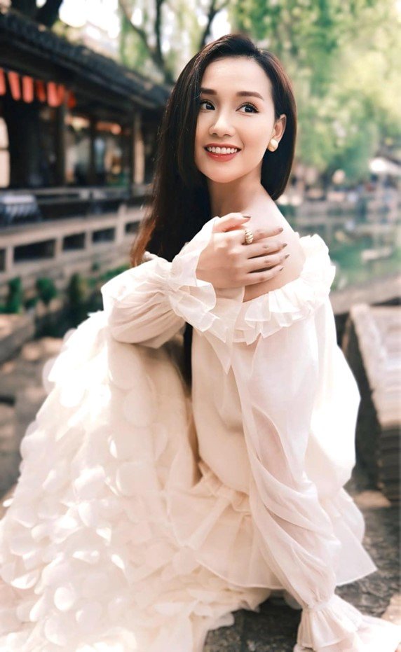 Lã Thanh Huyền tận hưởng cuộc sống giàu có, sang chảnh.