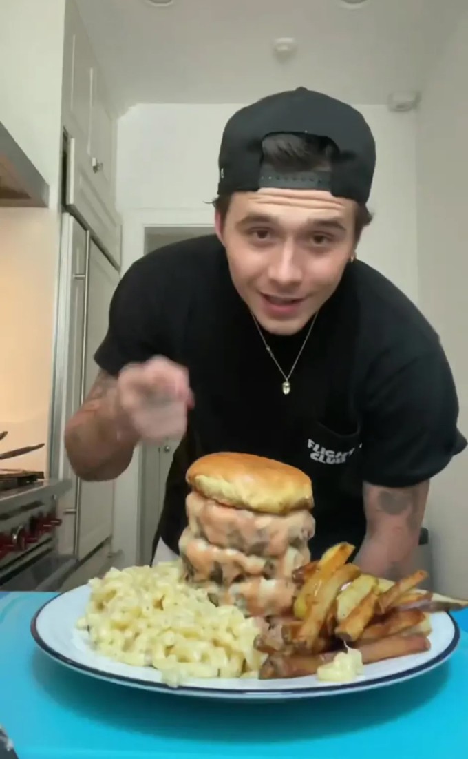 Brooklyn Beckham sắp mở nhà hàng burger tại Mỹ. Ảnh: Instagram